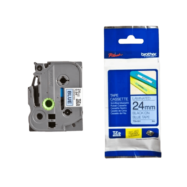 Brother TZe551 Svart text / Blå tejp 24 mm x 8 m tejp - Original